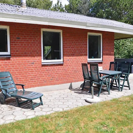 Three-bedroom Holiday In Holiday home *