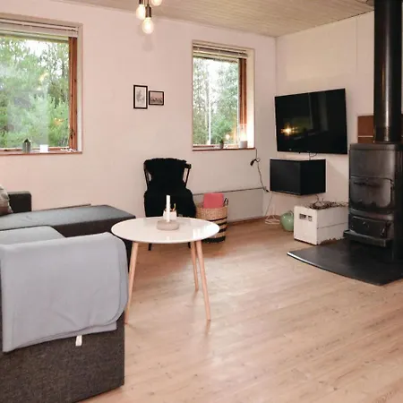 Three-bedroom Holiday In Holiday home Blavand