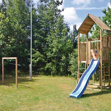 Three-bedroom Holiday In Blavand